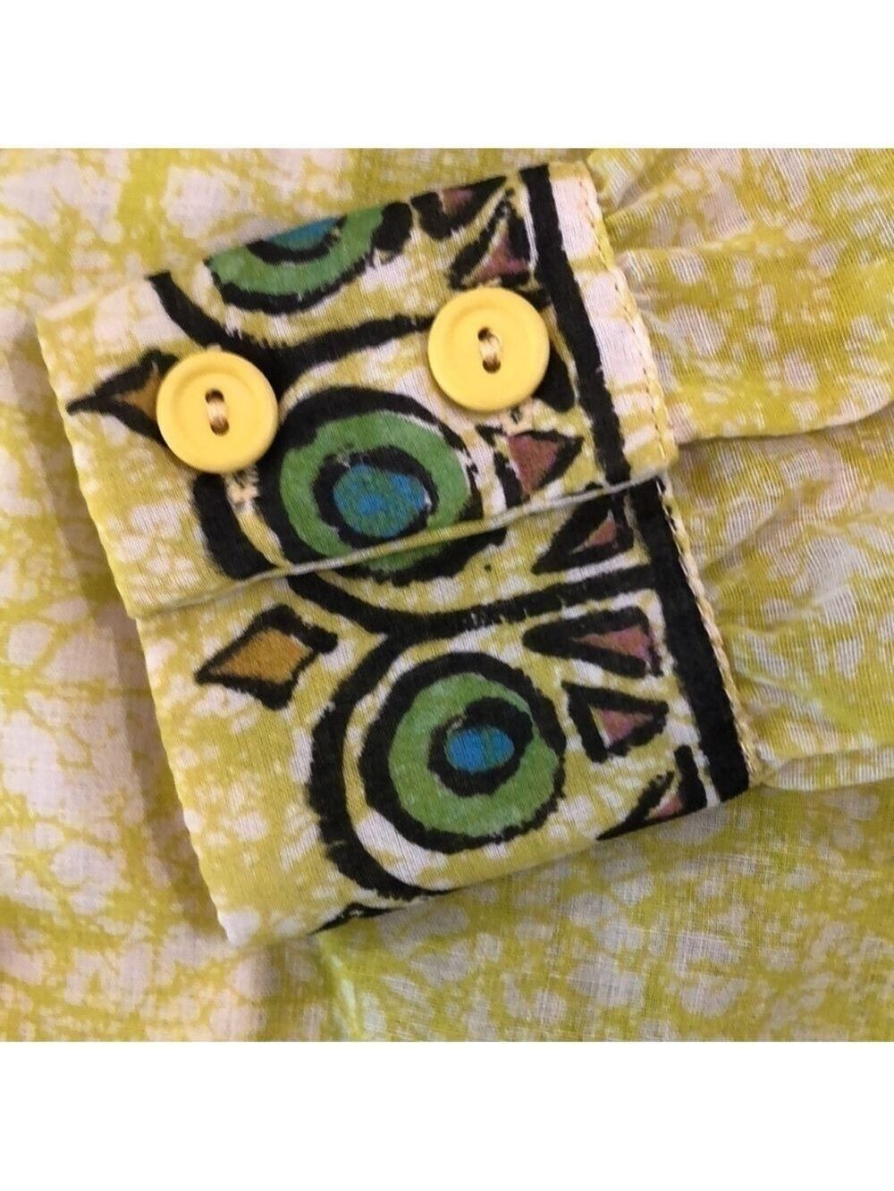 𝅺VINTAGE yellow blouse with colorful bird. Wearable art unique Size 3/4 - Picture 7 of 11